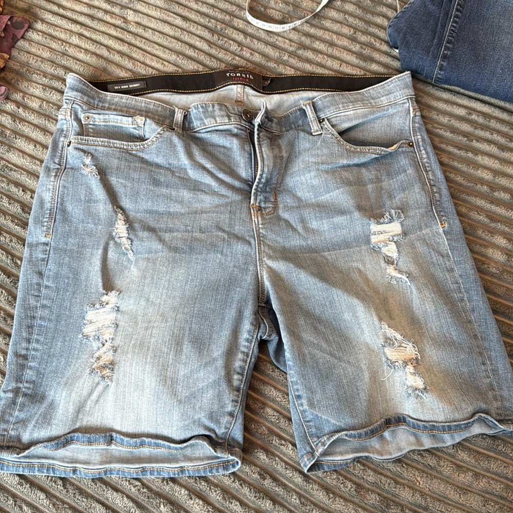 Torrid Sky High Skinny Distressed Jean Shorts